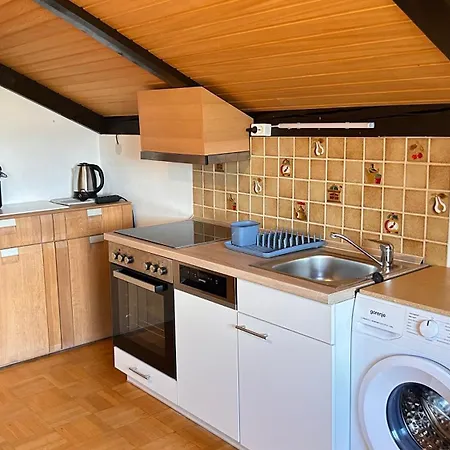 Monteurwohnung Vicy Mit Gartenblick Apartment *