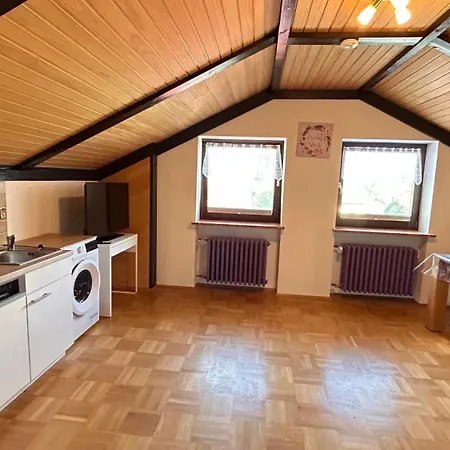 Monteurwohnung Vicy Mit Gartenblick Apartment Windach
